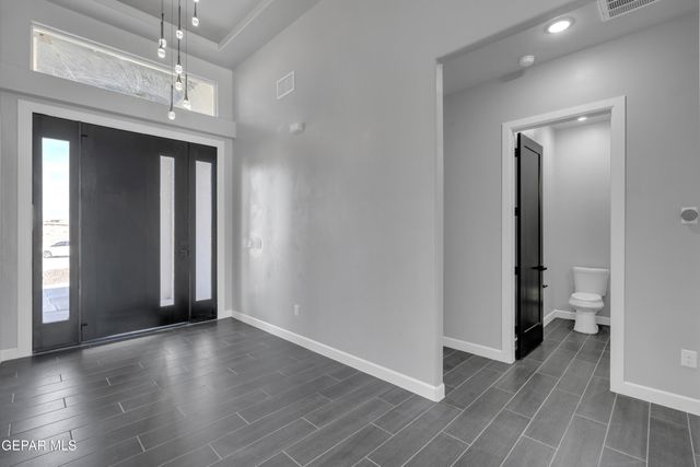 13316 Emerald Wind Court, Horizon City, TX 79928