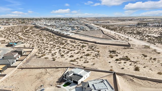 13316 Emerald Wind Court, Horizon City, TX 79928