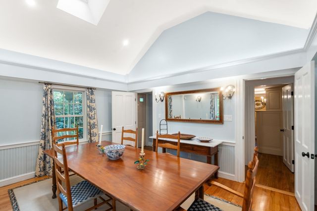 270 Concord Rd, Lincoln, MA 01773