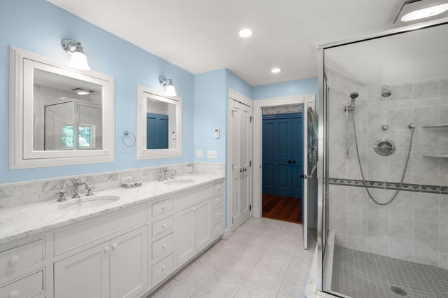270 Concord Rd, Lincoln, MA 01773