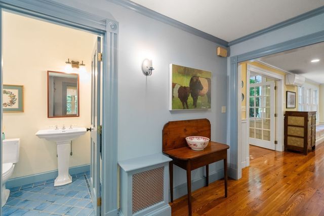 270 Concord Rd, Lincoln, MA 01773