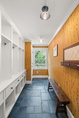 270 Concord Rd, Lincoln, MA 01773