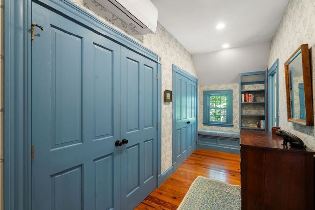 270 Concord Rd, Lincoln, MA 01773