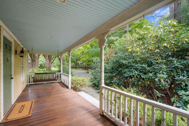 270 Concord Rd, Lincoln, MA 01773