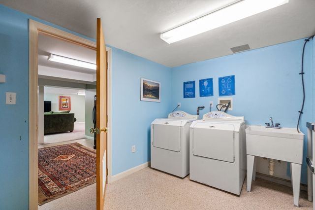 270 Concord Rd, Lincoln, MA 01773