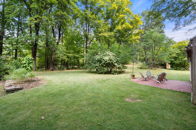 270 Concord Rd, Lincoln, MA 01773