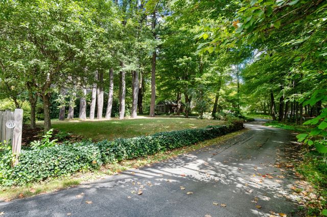 270 Concord Rd, Lincoln, MA 01773