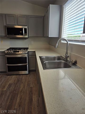 10163 Spider Rock Avenue, Las Vegas, NV 89135