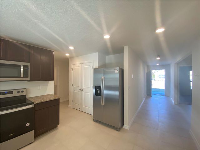 308 HICKORY COURSE RADIAL, Ocala, FL 34472