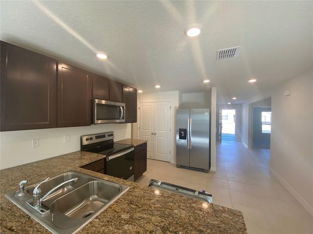 308 HICKORY COURSE RADIAL, Ocala, FL 34472