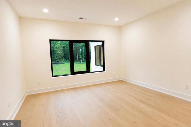 5947 DOYLE RD, Clifton, VA 20124