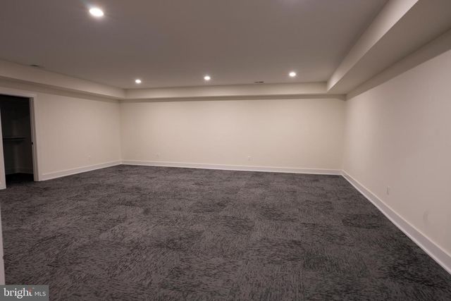 5947 DOYLE RD, Clifton, VA 20124