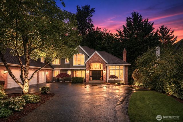 18138 NE 130th Place, Redmond, WA 98052