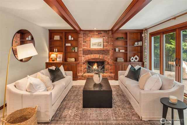 18138 NE 130th Place, Redmond, WA 98052