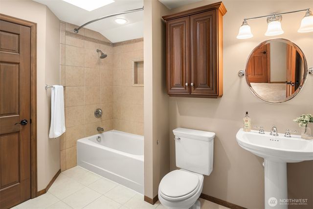 18138 NE 130th Place, Redmond, WA 98052