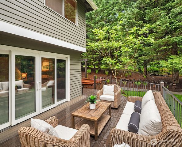 18138 NE 130th Place, Redmond, WA 98052