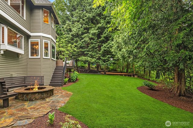 18138 NE 130th Place, Redmond, WA 98052