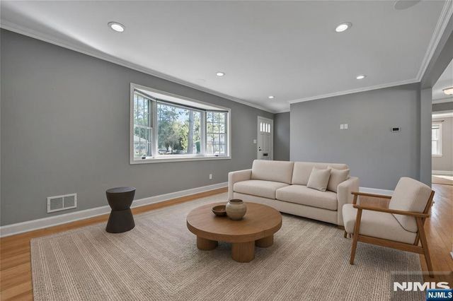 430 Bender Avenue, Roselle Park, NJ 07204