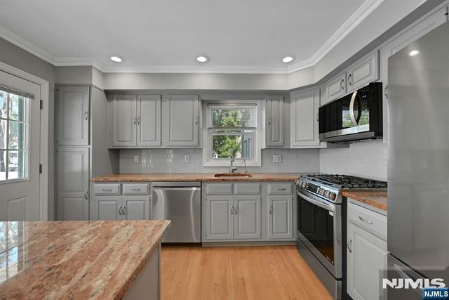 430 Bender Avenue, Roselle Park, NJ 07204