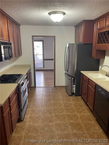 609 Georgetown Circle, Fayetteville, NC 28314