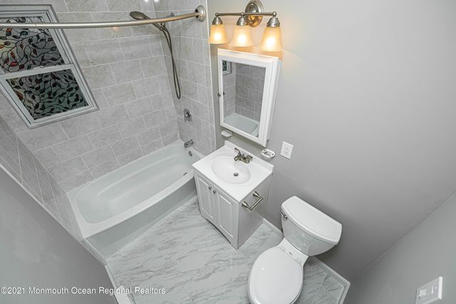 59 Stonehurst Boulevard B, Freehold, NJ 07728