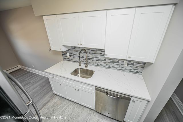 59 Stonehurst Boulevard B, Freehold, NJ 07728