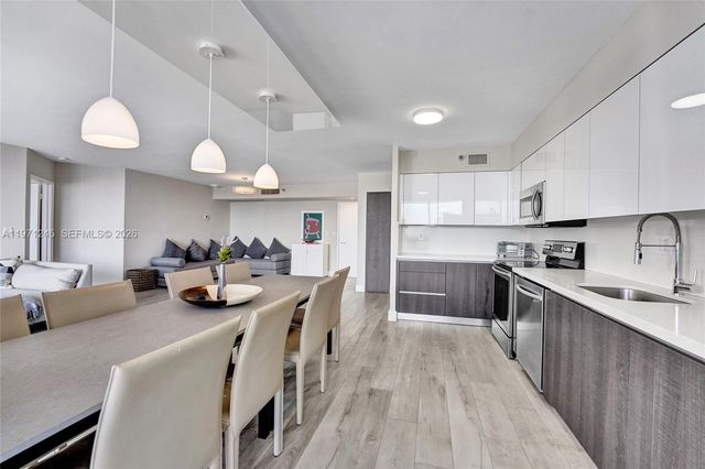 19101 NE 36th Ct 3002, Aventura, FL 33180