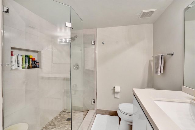 19101 NE 36th Ct 3002, Aventura, FL 33180