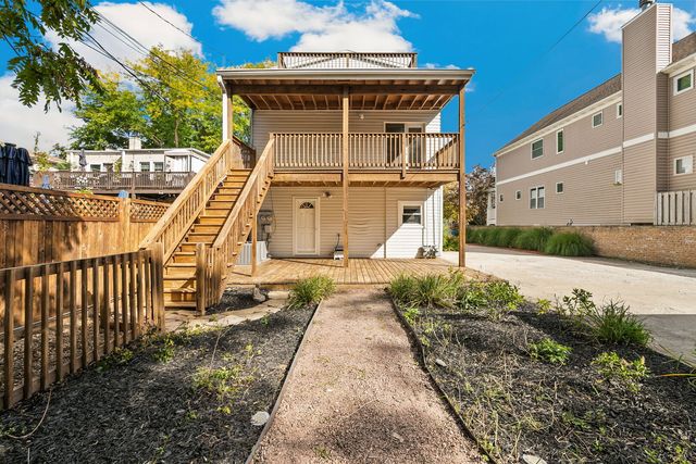 4042 N Kolmar Avenue, Chicago, IL 60641