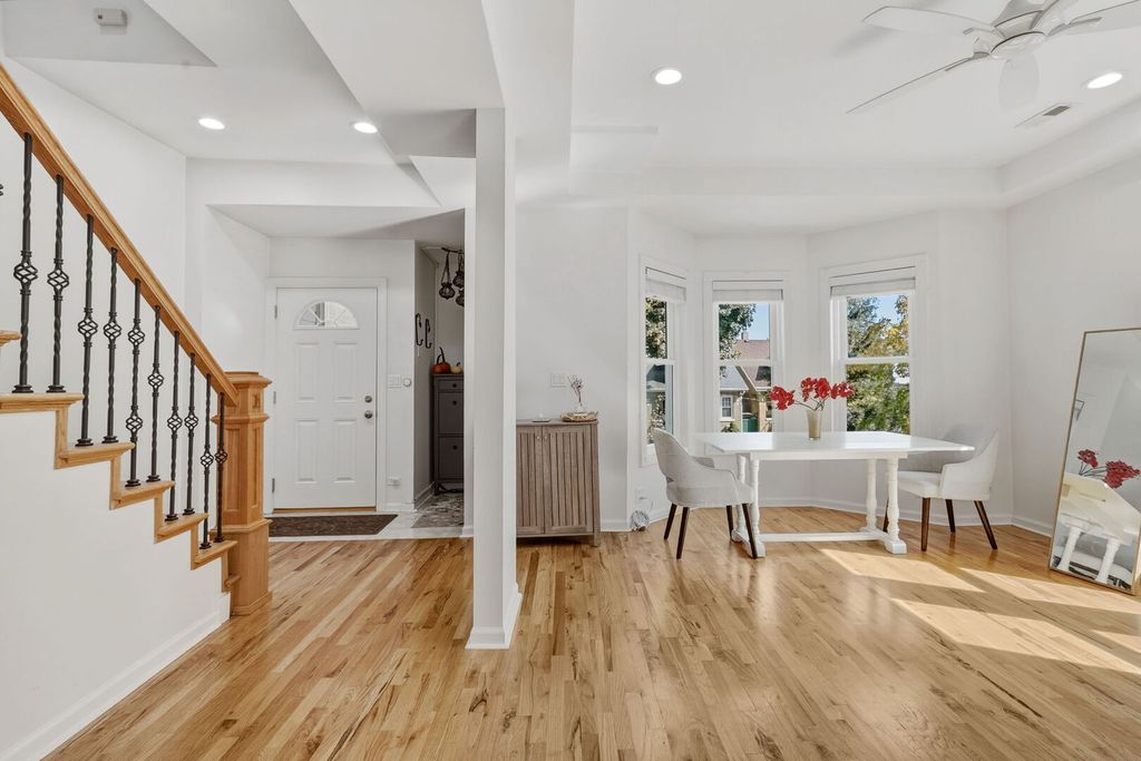4042 N Kolmar Avenue, Chicago, IL 60641 — photo 4