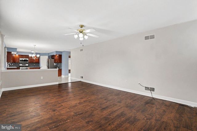 1036 MEADOW DR, Reading, PA 19605