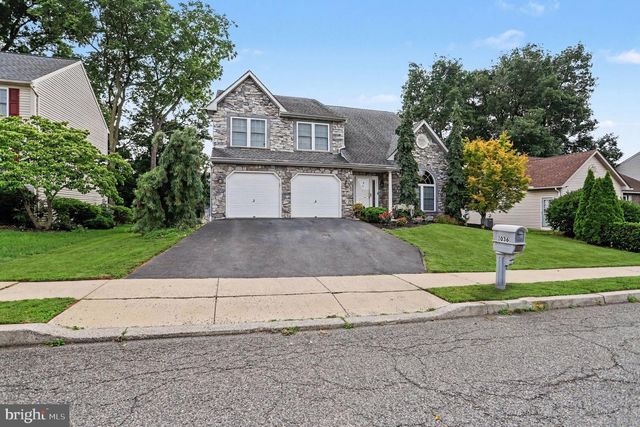 1036 MEADOW DR, Reading, PA 19605