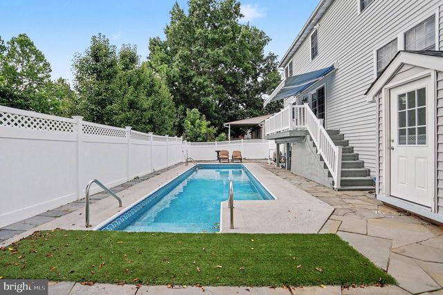 1036 MEADOW DR, Reading, PA 19605