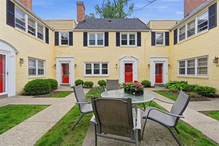 6833 Meade St 15, Point Breeze, PA 15208