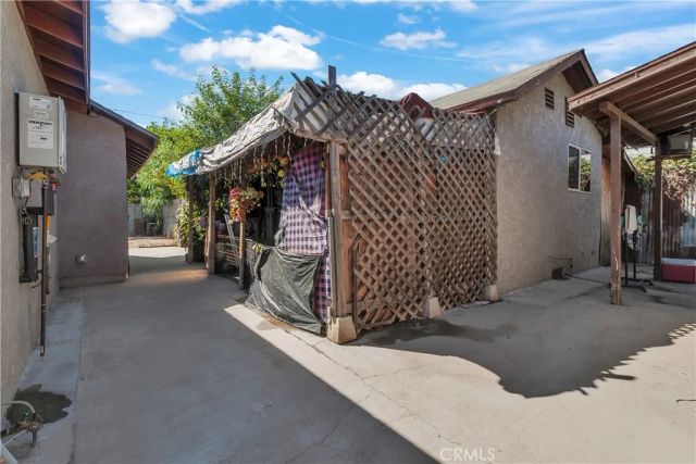 8711 S Fir, Los Angeles, CA 90002