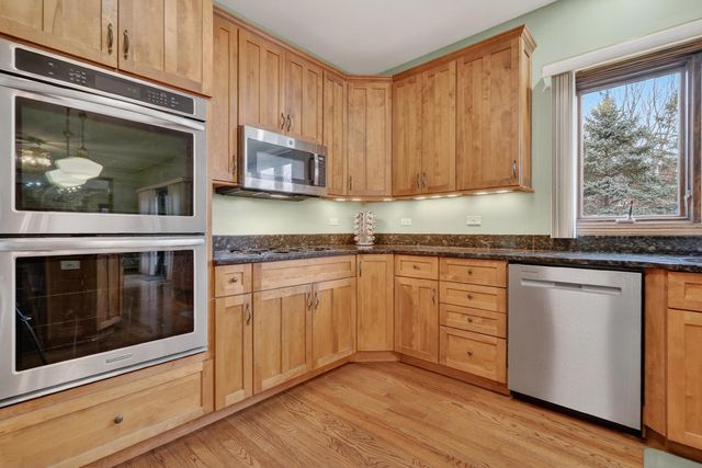 1036 E Talbot Street, Arlington Heights, IL 60004
