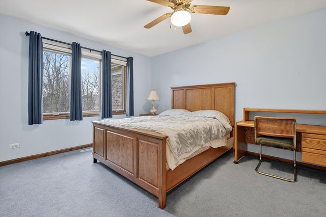 1036 E Talbot Street, Arlington Heights, IL 60004