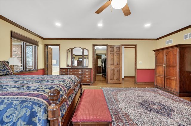 1036 E Talbot Street, Arlington Heights, IL 60004