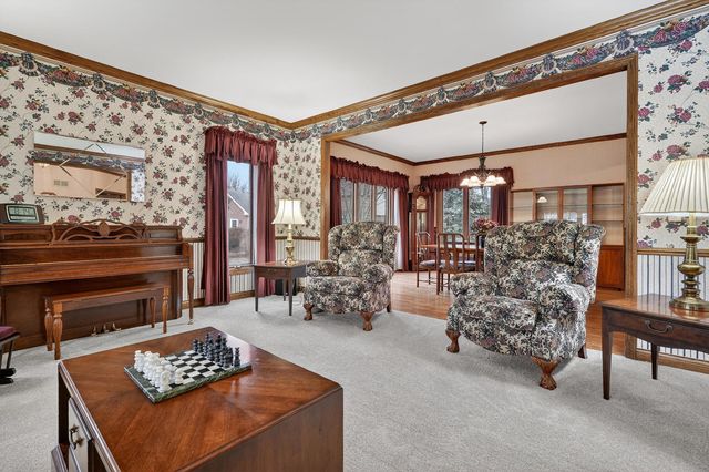 1036 E Talbot Street, Arlington Heights, IL 60004