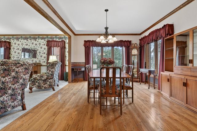 1036 E Talbot Street, Arlington Heights, IL 60004