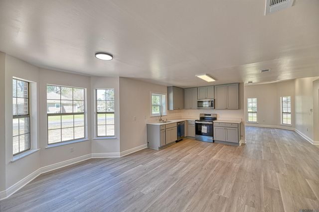 7618 Chairman Ave, Baton Rouge, LA 70817