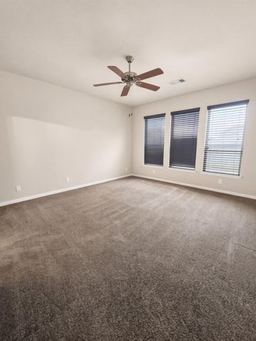 8723 W Crescent Lake Circle, Baytown, TX 77521