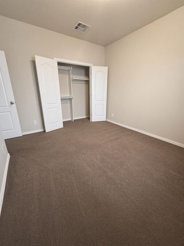 8723 W Crescent Lake Circle, Baytown, TX 77521
