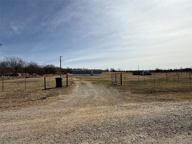 5611 S 377th West Avenue, Mannford, OK 74044