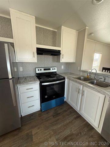 5611 S 377th West Avenue, Mannford, OK 74044