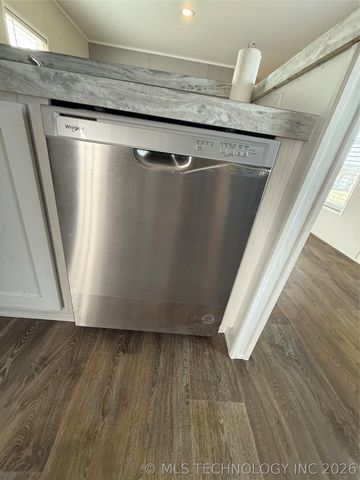 5611 S 377th West Avenue, Mannford, OK 74044