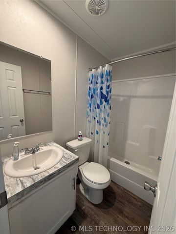 5611 S 377th West Avenue, Mannford, OK 74044