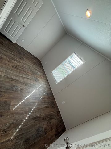 5611 S 377th West Avenue, Mannford, OK 74044