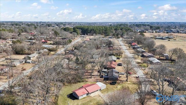 1117 Waylan Avenue, Albertville, AL 35950