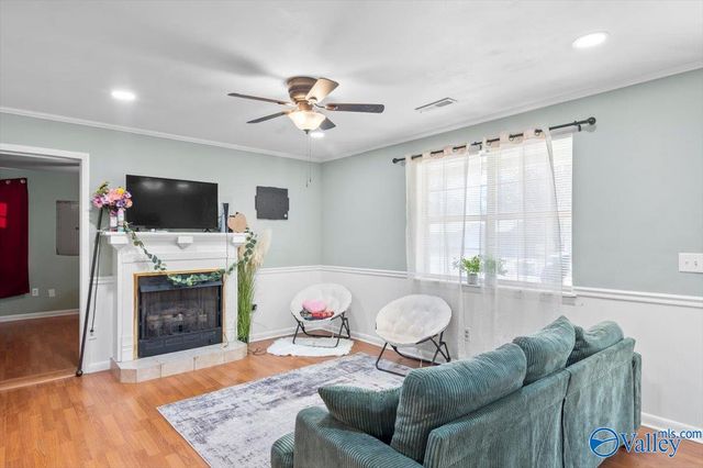 1117 Waylan Avenue, Albertville, AL 35950